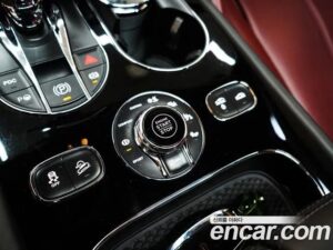 Bentley Bentayga 4.0 V8 2021 года из Южной Кореи