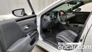 Lexus ES Luxury Plus 2021 года из Южной Кореи
