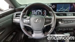 Lexus ES Luxury Plus 2021 года из Южной Кореи