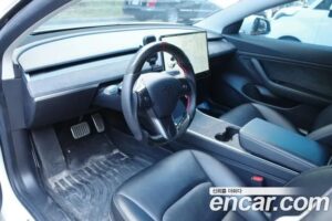 Tesla Model 3 Standard RANGE Plus 2020 года из Южной Кореи