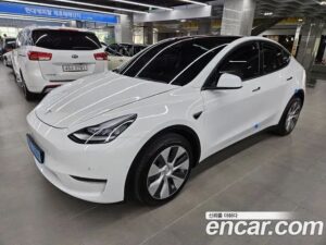 Tesla Model Y LONG RANGE 2022 года из Южной Кореи