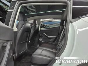 Tesla Model Y LONG RANGE 2022 года из Южной Кореи