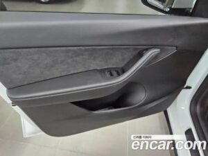Tesla Model Y LONG RANGE 2022 года из Южной Кореи