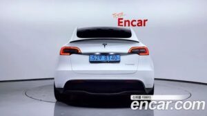 Tesla Model Y Performance 2022 года из Южной Кореи
