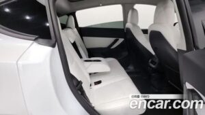 Tesla Model Y Performance 2022 года из Южной Кореи
