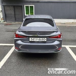 Lexus ES Executive 2020 года из Южной Кореи