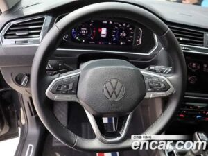 Volkswagen Tiguan 2.0 TDI Prestige 2022 года из Южной Кореи