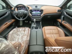 Maserati Ghibli 2.0 GranSport 2021 года из Южной Кореи