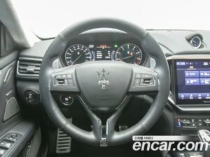 Maserati Ghibli 2.0 GT 2022 года из Южной Кореи