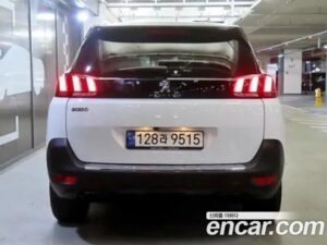 Peugeot 5008 1.5 BlueHDi ALLURE 2021 года из Южной Кореи