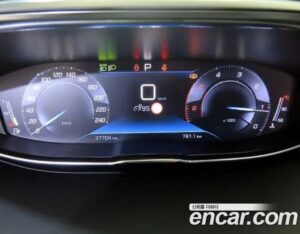 Peugeot 5008 1.5 BlueHDi ALLURE 2021 года из Южной Кореи