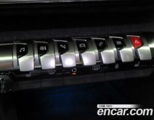 Peugeot 5008 1.5 BlueHDi ALLURE 2021 года из Южной Кореи