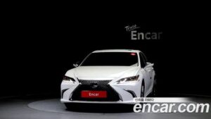 Lexus ES Luxury Plus 2021 года из Южной Кореи