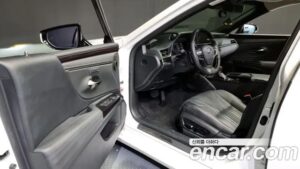 Lexus ES Luxury Plus 2021 года из Южной Кореи
