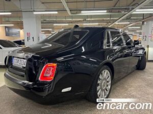 Rolls-Royce Phantom 6.7 V12 2021 года из Южной Кореи