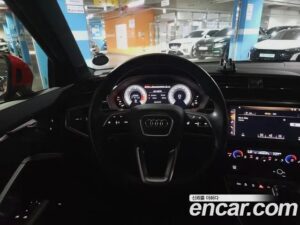 Audi Q3 35 TDI 4WD Premium 2020 года из Южной Кореи