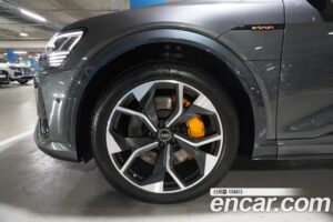 Audi e-tron S 2022 года из Южной Кореи