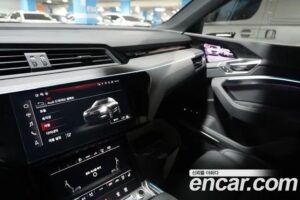 Audi e-tron S 2022 года из Южной Кореи