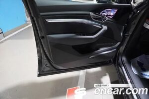 Audi e-tron S 2022 года из Южной Кореи