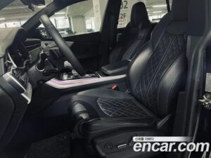 Audi Q8 50 TDI 4WD Premium 2021 года из Южной Кореи