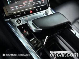 Audi e-tron 55 4WD 2021 года из Южной Кореи