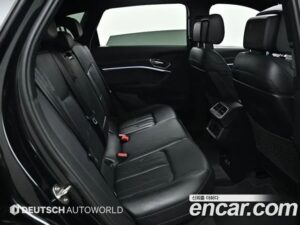 Audi e-tron 55 4WD 2021 года из Южной Кореи