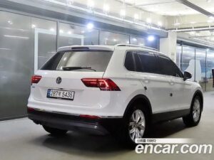 Volkswagen Tiguan 2.0 TDI Premium 2020 года из Южной Кореи