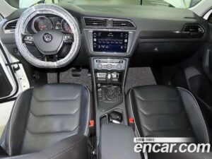 Volkswagen Tiguan 2.0 TDI Premium 2020 года из Южной Кореи