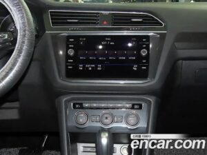 Volkswagen Tiguan 2.0 TDI Premium 2020 года из Южной Кореи