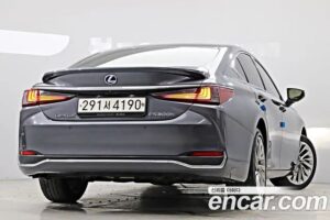 Lexus ES Executive 2022 года из Южной Кореи