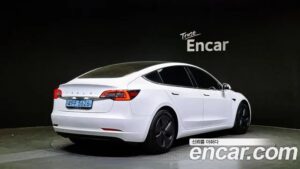 Tesla Model 3 Standard RANGE Plus 2020 года из Южной Кореи