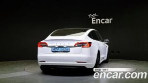 Tesla Model 3 Standard RANGE Plus 2020 года из Южной Кореи