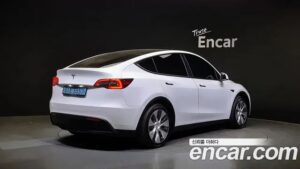 Tesla Model Y Standard RANGE 2021 года из Южной Кореи