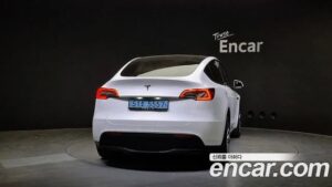 Tesla Model Y Standard RANGE 2021 года из Южной Кореи