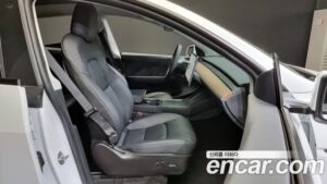 Tesla Model Y Standard RANGE 2021 года из Южной Кореи