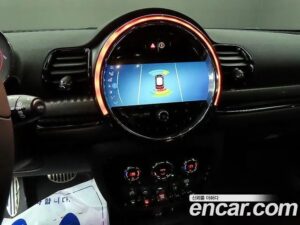 Mini Clubman JCW 2023 года из Южной Кореи