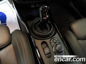 Mini Clubman JCW 2023 года из Южной Кореи