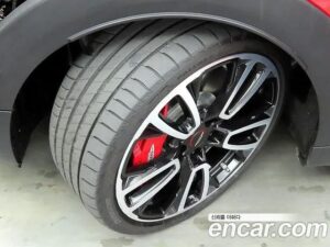 Mini Clubman JCW 2023 года из Южной Кореи