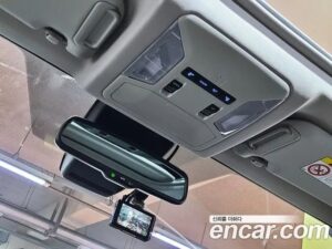 Toyota RAV4 2.5 2WD HYBRID 2022 года из Южной Кореи