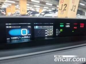 Toyota Prius 1.8 2022 года из Южной Кореи