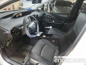 Toyota Prius 1.8 2022 года из Южной Кореи