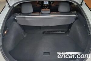 Toyota Prius 1.8 2022 года из Южной Кореи