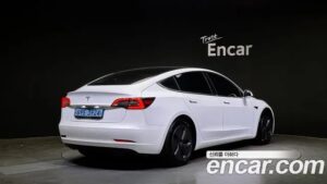 Tesla Model 3 Standard RANGE Plus 2020 года из Южной Кореи