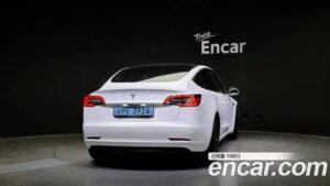 Tesla Model 3 Standard RANGE Plus 2020 года из Южной Кореи