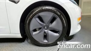 Tesla Model 3 Standard RANGE Plus 2020 года из Южной Кореи