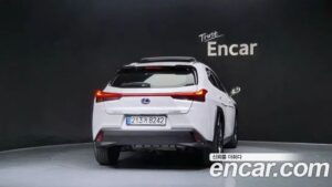 Lexus UX 2.0 AWD 2022 года из Южной Кореи