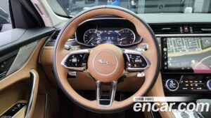 Jaguar F-PACE P 250 SE 2022 года из Южной Кореи