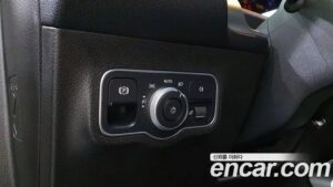 Mercedes-Benz GLB-Class GLB250 4MATIC 2020 года из Южной Кореи