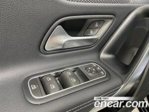 Mercedes-Benz A-Class A200d SEDAN 2022 года из Южной Кореи