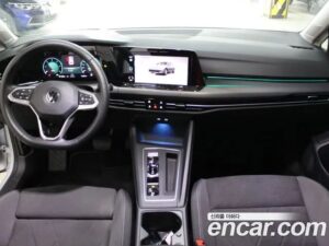 Volkswagen Golf 2.0 TDI Prestige 2022 года из Южной Кореи